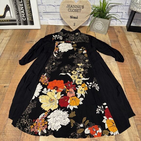 Savanna Jane Embroidered Front Floral Back Swing Mini Dress Small NWT - Picture 12 of 16